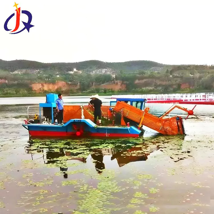 Чамац за сечење воденог корова за јаружање реке